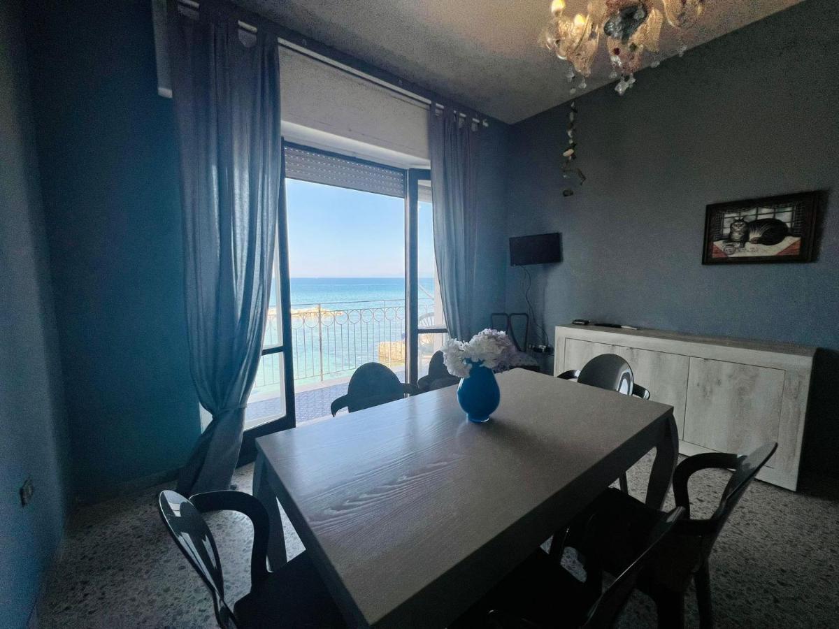 Casa Vacanze Porto Delle Gatte Санта Мария ди Кастелабате Екстериор снимка