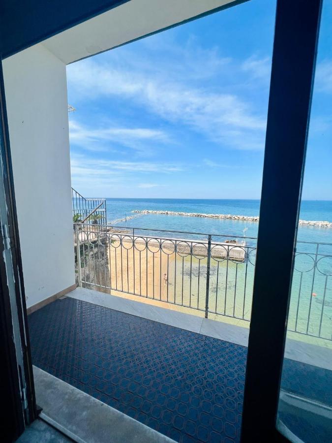 Casa Vacanze Porto Delle Gatte Санта Мария ди Кастелабате Екстериор снимка